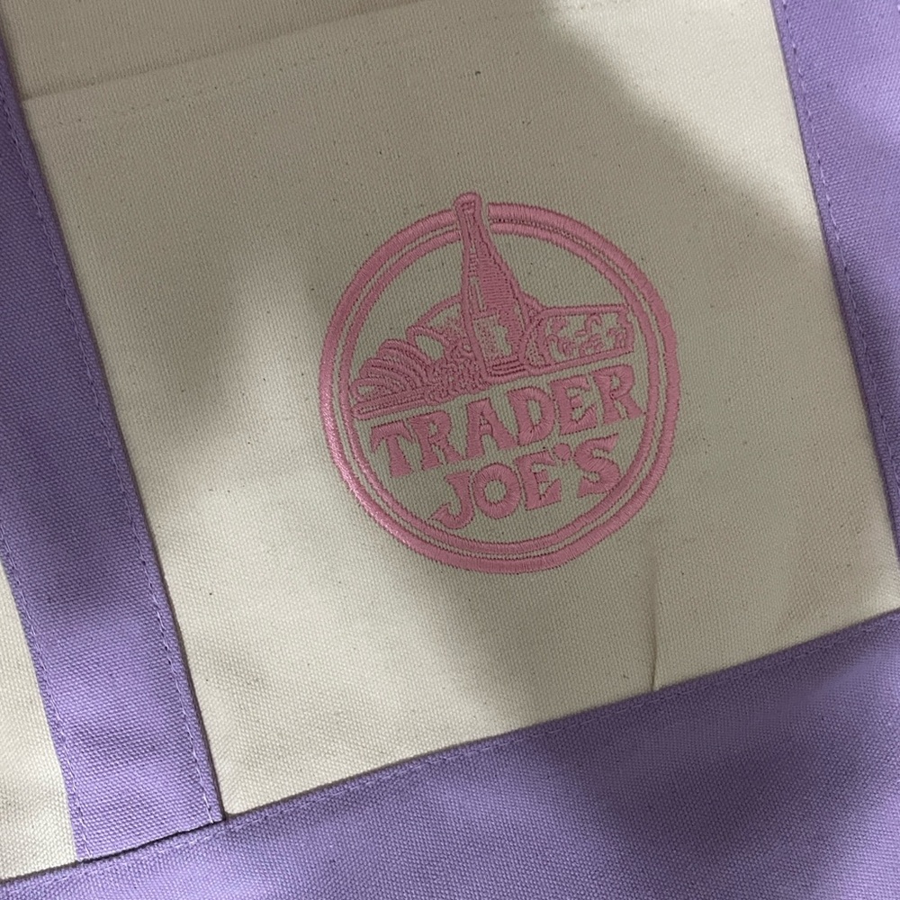 NWT Big Spring 2026 Trader Joe’s Big Canvas Tote Bag Lavander - Picture 4 of 7